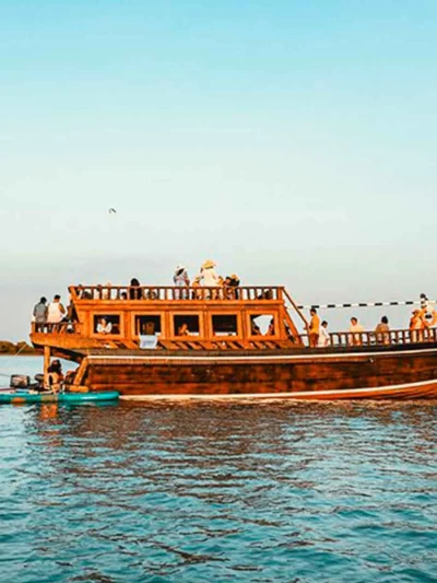 لنج چوبی جنگل حرا